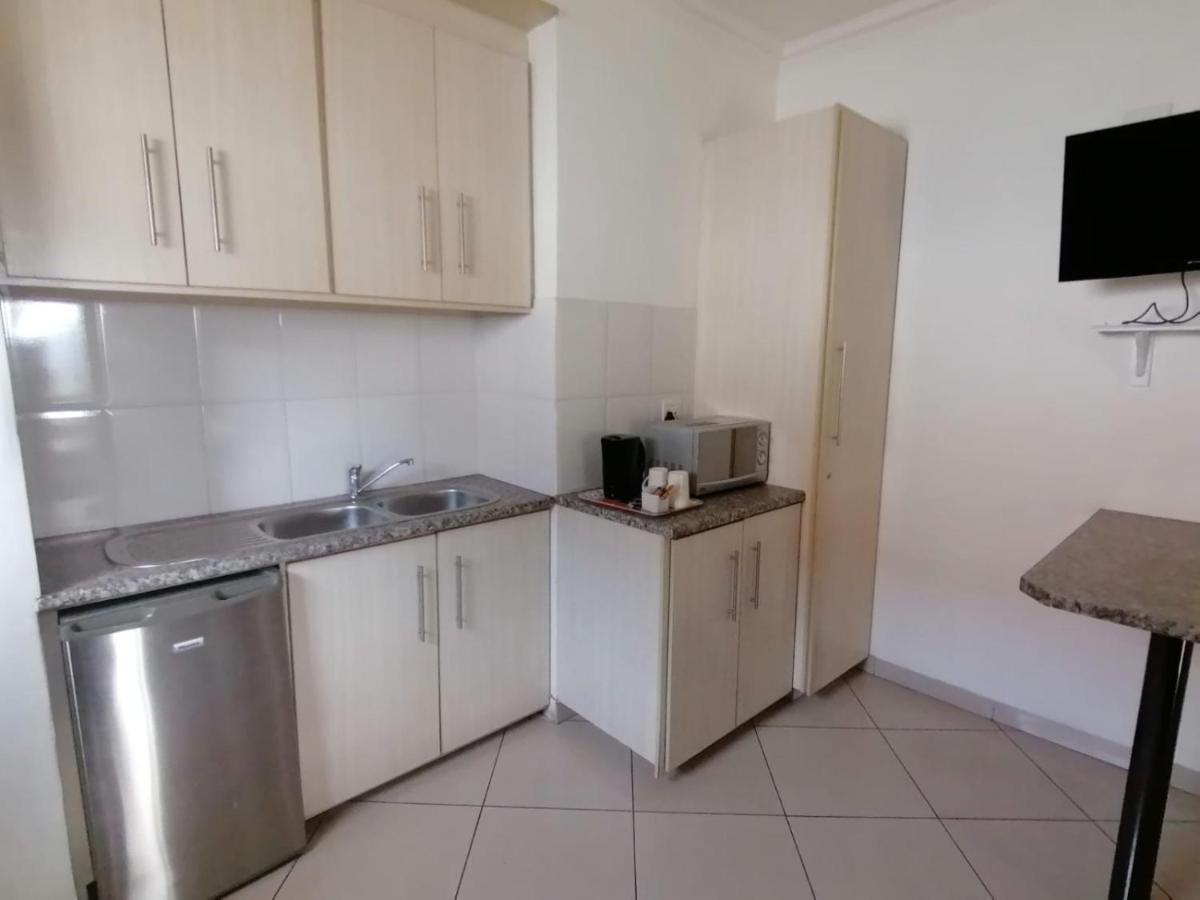Palm View Guest House Pretoria Ngoại thất bức ảnh