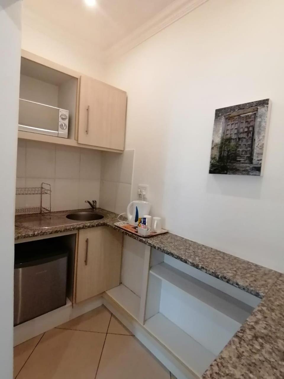 Palm View Guest House Pretoria Ngoại thất bức ảnh
