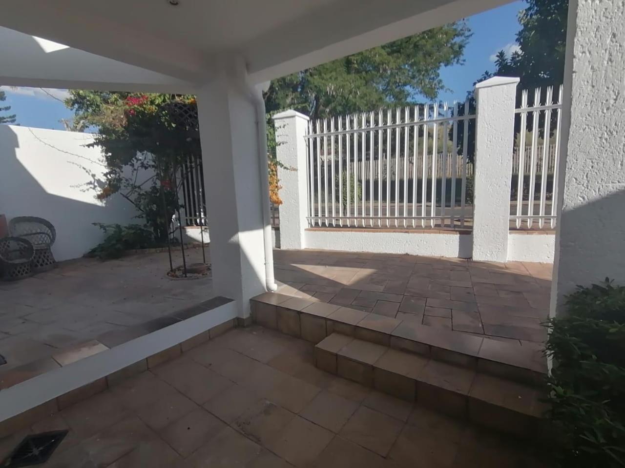 Palm View Guest House Pretoria Ngoại thất bức ảnh